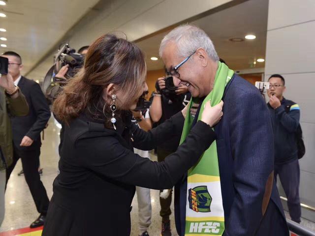 国产丝袜美腿一区二区三区