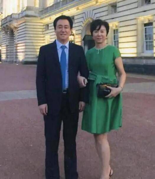 男人和女人在曰批